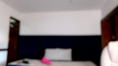 Snapshot of peytongh_ chatting on 07-10-26, 07:27 THG BABY online show from 07-10-26, 07:27