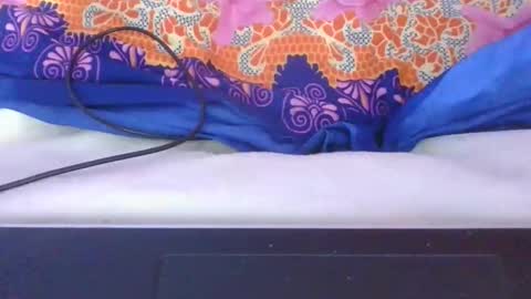 phania185885 online show from 05-18-26, 05:08