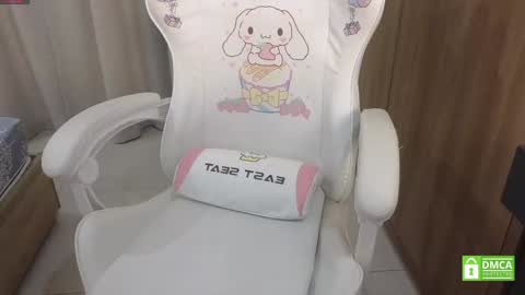 Snapshot of phantom_wave chatting on 12-11-24, 11:08 Sezim online show from 12-11-24, 11:08