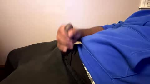 Snapshot of phantomr1 chatting on 10-27-25, 12:58 phantomr1 online show from 10-27-25, 12:58