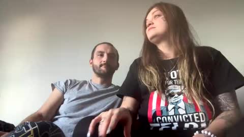 Snapshot of phantxx chatting on 12-30-24, 08:04 PhantxX online show from 12-30-24, 08:04