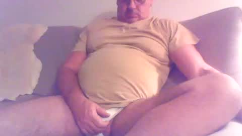 Snapshot of phil279 chatting on 09-23-25, 07:50 Phil online show from 09-23-25, 07:50