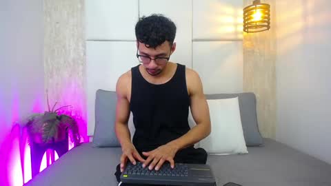 Milo online show from 05-30-26, 01:25