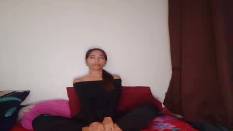 Online at weekends Friday to Sunday online show from 12-28-24, 10:02