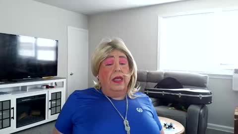 Snapshot of phillyguy195601 chatting on 04-18-26, 07:07 Geri online show from 04-18-26, 07:07