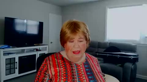 Snapshot of phillyguy195601 chatting on 05-18-26, 01:17 Geri online show from 05-18-26, 01:17