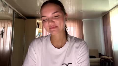 Snapshot of philomenamaurus chatting on 08-04-26, 11:13 Eva online show from 08-04-26, 11:13