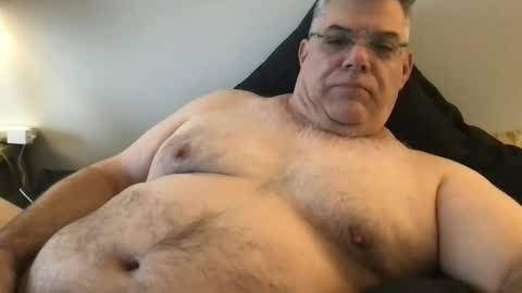 Snapshot of phlpjd chatting on 12-17-24, 01:16 phlpjd online show from 12-17-24, 01:16