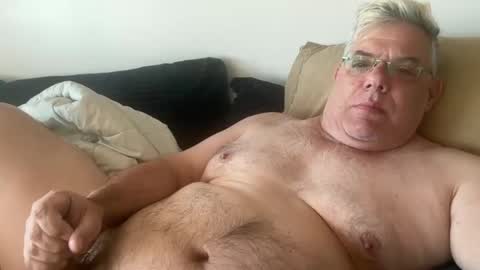 Snapshot of phlpjd chatting on 10-16-25, 12:50 phlpjd online show from 10-16-25, 12:50