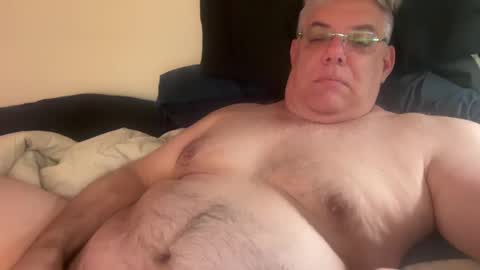 Snapshot of phlpjd chatting on 11-11-25, 02:44 phlpjd online show from 11-11-25, 02:44