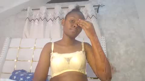 Snapshot of phoebe015 chatting on 01-31-26, 09:02 phoebe online show from 01-31-26, 09:02