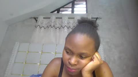 Snapshot of phoebe015 chatting on 03-02-26, 05:08 phoebe online show from 03-02-26, 05:08