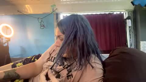 phoebebobebe online show from 11-21-25, 03:38