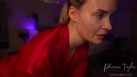 PHOENIX TAYLOR online show from 11-05-25, 01:27