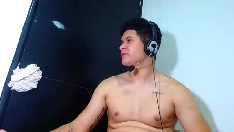 Snapshot of phoenixgnz08 chatting on 02-24-25, 09:43 AdnierGnz online show from 02-24-25, 09:43