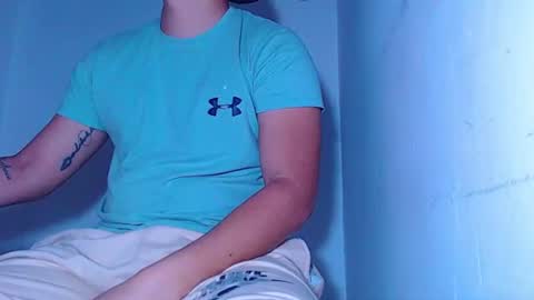 Snapshot of phoenixgnz08 chatting on 06-18-26, 01:15 AdnierGnz online show from 06-18-26, 01:15
