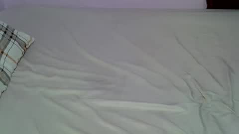 phoenixloverz online show from 05-26-26, 06:04
