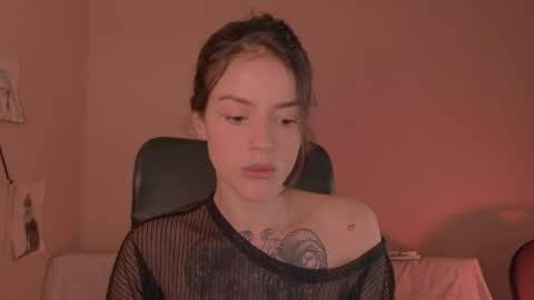 phoenixx_x online show from 05-02-26, 08:03