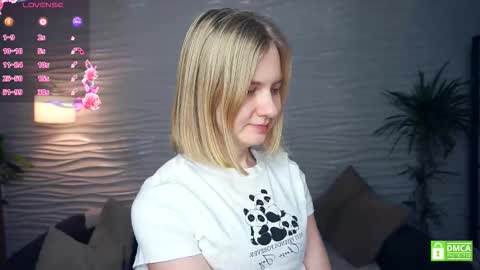 Hann G. Jones online show from 12-18-25, 04:18