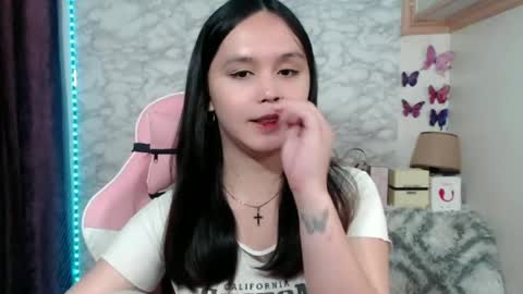 Snapshot of pia_intownx chatting on 06-12-26, 08:08 Ms Pia online show from 06-12-26, 08:08