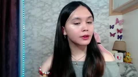 Snapshot of pia_intownx chatting on 06-19-26, 06:18 Ms Pia online show from 06-19-26, 06:18