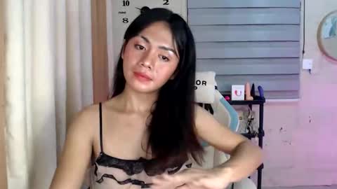 Snapshot of pia_xxx chatting on 02-10-26, 09:41 Pia online show from 02-10-26, 09:41