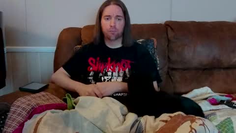 Snapshot of pianoman423 chatting on 12-16-24, 04:45 Jay online show from 12-16-24, 04:45