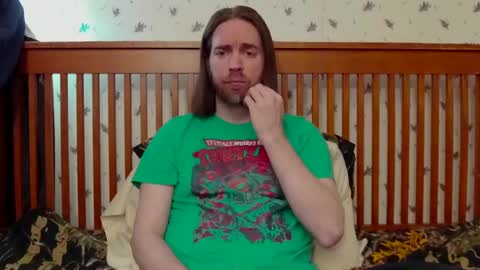 Snapshot of pianoman423 chatting on 12-31-24, 02:47 Jay online show from 12-31-24, 02:47