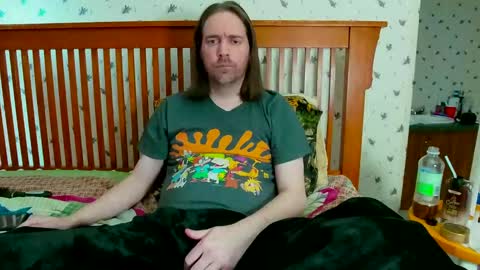 Snapshot of pianoman423 chatting on 10-08-25, 12:14 Jay online show from 10-08-25, 12:14