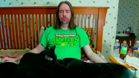 Snapshot of pianoman423 chatting on 10-11-25, 11:42 Jay online show from 10-11-25, 11:42