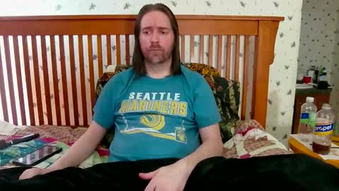 Snapshot of pianoman423 chatting on 10-18-25, 07:03 Jay online show from 10-18-25, 07:03