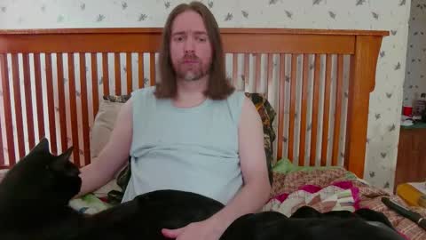 Snapshot of pianoman423 chatting on 10-26-25, 10:04 Jay online show from 10-26-25, 10:04