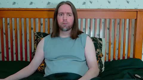 Snapshot of pianoman423 chatting on 11-02-25, 05:21 Jay online show from 11-02-25, 05:21