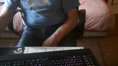 Snapshot of piavola2 chatting on 07-21-26, 06:32 piavola2 online show from 07-21-26, 06:32