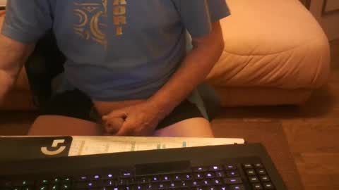 Snapshot of piavola2 chatting on 07-22-26, 06:49 piavola2 online show from 07-22-26, 06:49