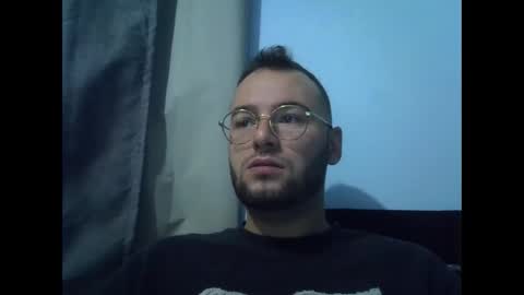 Snapshot of piazaocwbbb chatting on 04-19-26, 01:10 piazaocwbbb online show from 04-19-26, 01:10