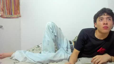 Snapshot of picaszomilos350 chatting on 04-22-26, 10:50 picaszomilos350 online show from 04-22-26, 10:50