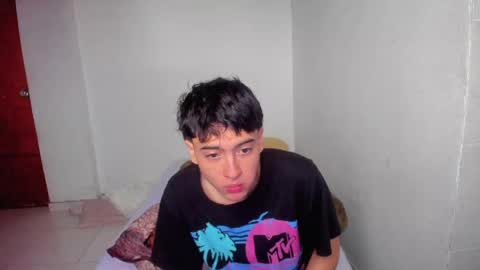Snapshot of picaszomilos350 chatting on 05-16-26, 11:42 picaszomilos350 online show from 05-16-26, 11:42