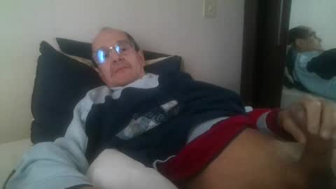 pichoun71 online show from 01-31-25, 11:13