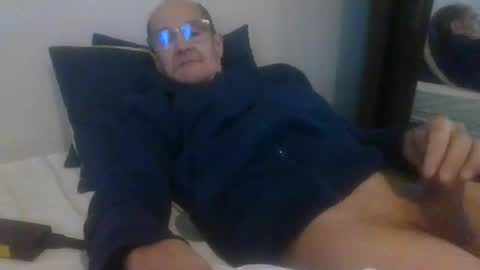 pichoun71 online show from 11-22-25, 07:40