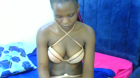 Snapshot of pickme60 chatting on 02-22-25, 12:29 pickme60 online show from 02-22-25, 12:29