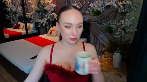Emelie online show from 12-29-24, 01:38