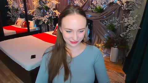 Emelie online show from 01-11-25, 01:22