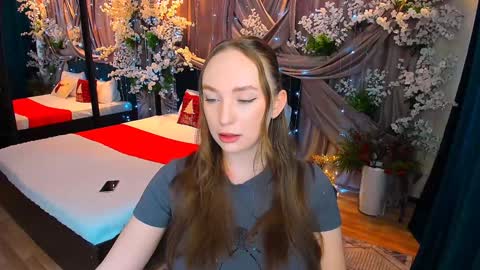 Emelie online show from 01-14-25, 10:06