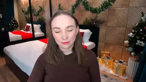 Emelie online show from 12-23-25, 10:13