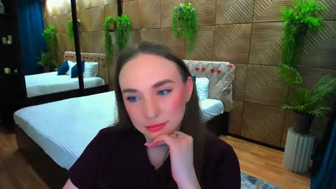 Emelie online show from 03-20-26, 04:23