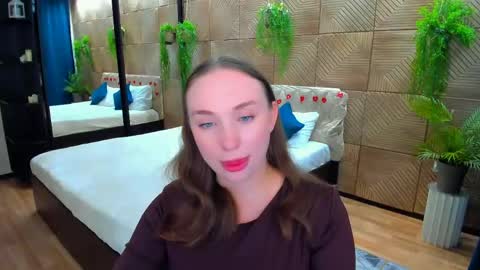 Snapshot of pieceofinspiration chatting on 04-20-26, 04:21 Emelie online show from 04-20-26, 04:21