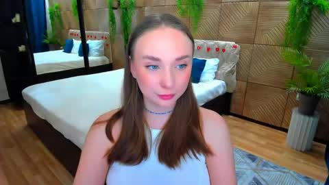 Snapshot of pieceofinspiration chatting on 05-06-26, 04:34 Emelie online show from 05-06-26, 04:34