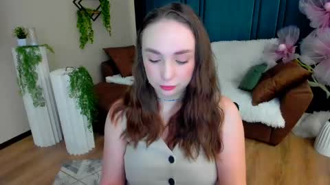 Snapshot of pieceofinspiration chatting on 05-13-26, 10:12 Emelie online show from 05-13-26, 10:12