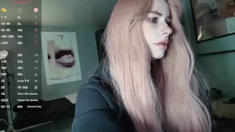 Piera online show from 06-17-26, 07:15